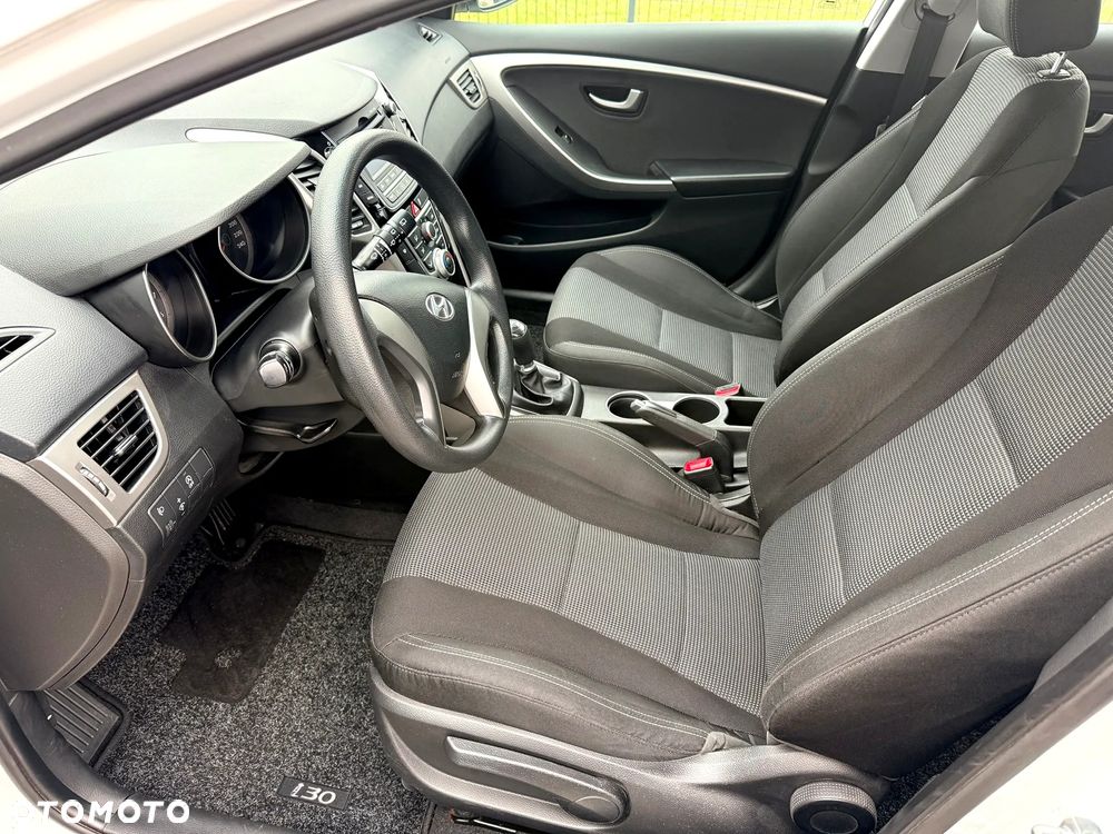 Hyundai i30 - 33