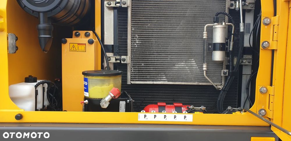 Volvo EW140C sprowadzona ROTOTILT serwisowana 2011 rok - 17