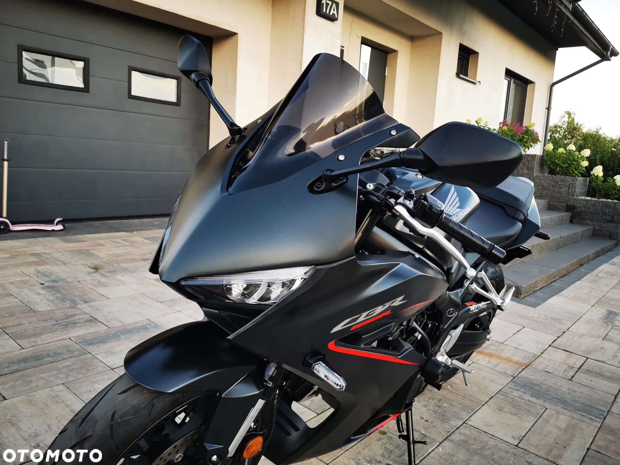 Honda CBR - 11