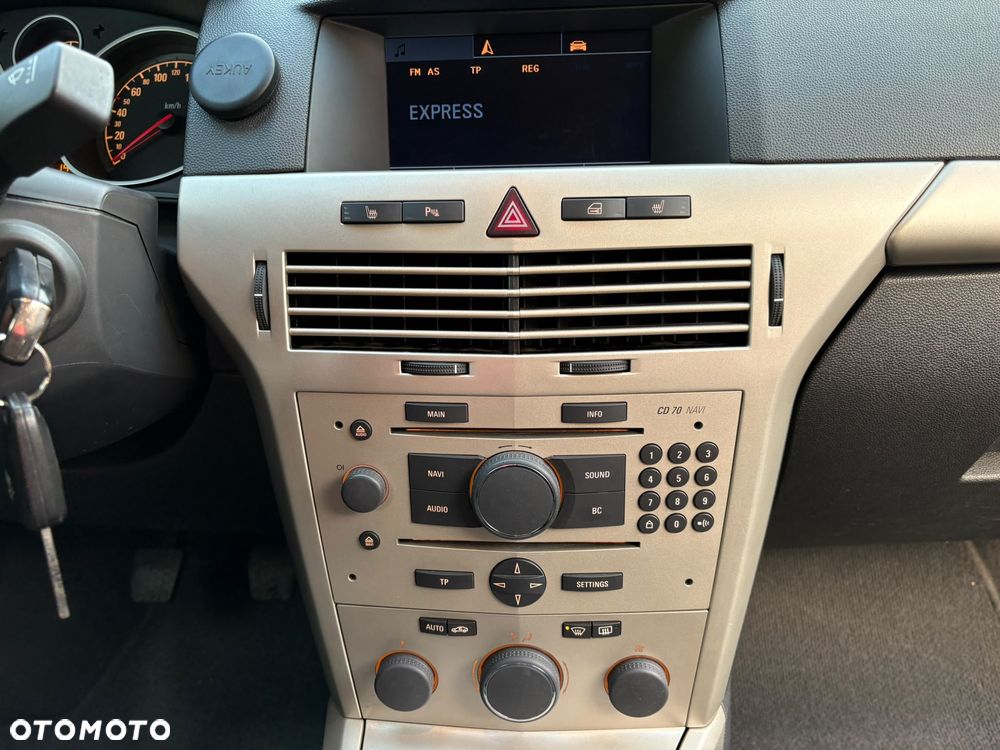 Opel Astra - 12