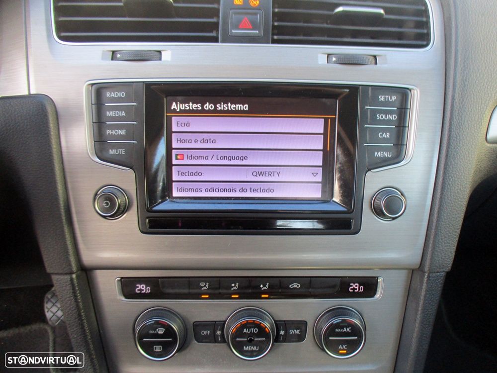 VW Golf 1.6 TDi BlueMotion Confortline - 21