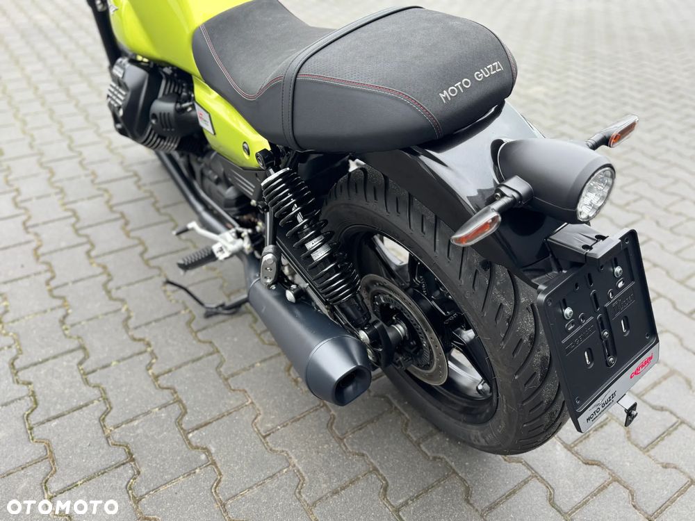Moto Guzzi V7 - 17