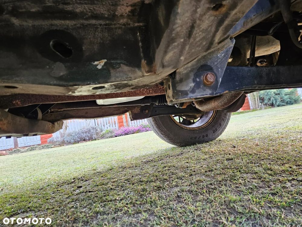 Jeep Grand Cherokee - 35