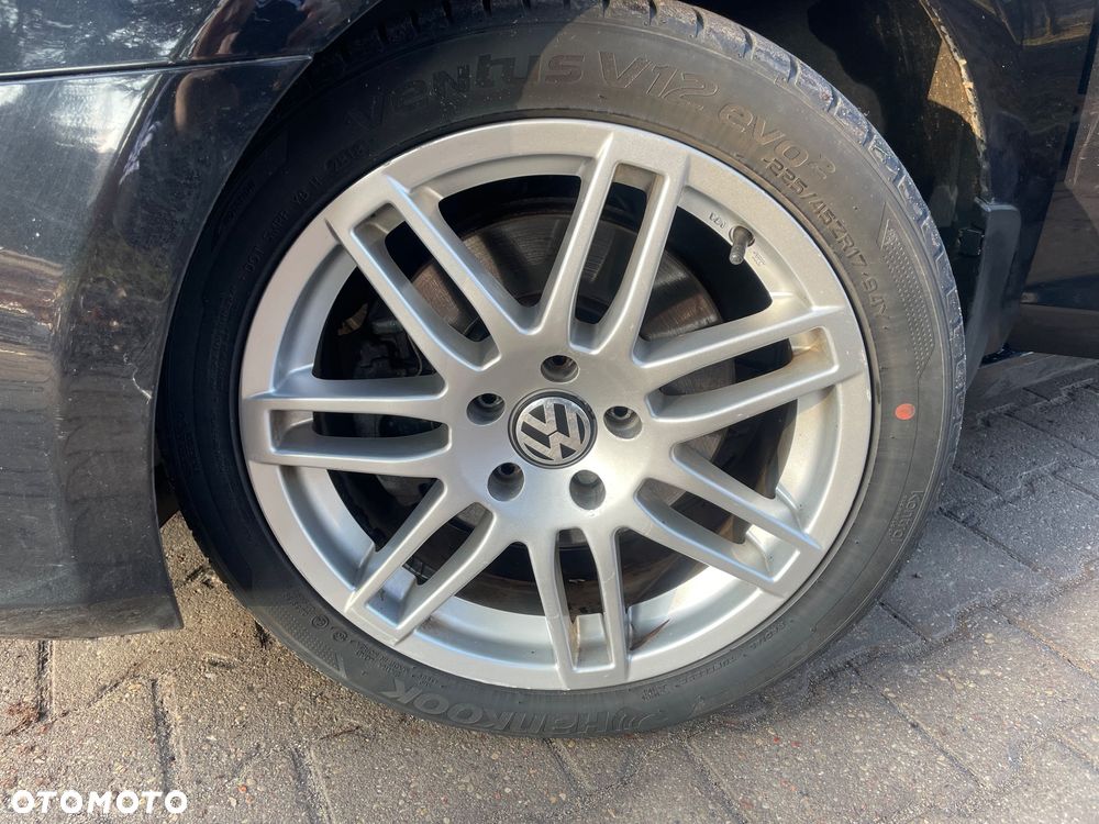 Volkswagen Golf - 33