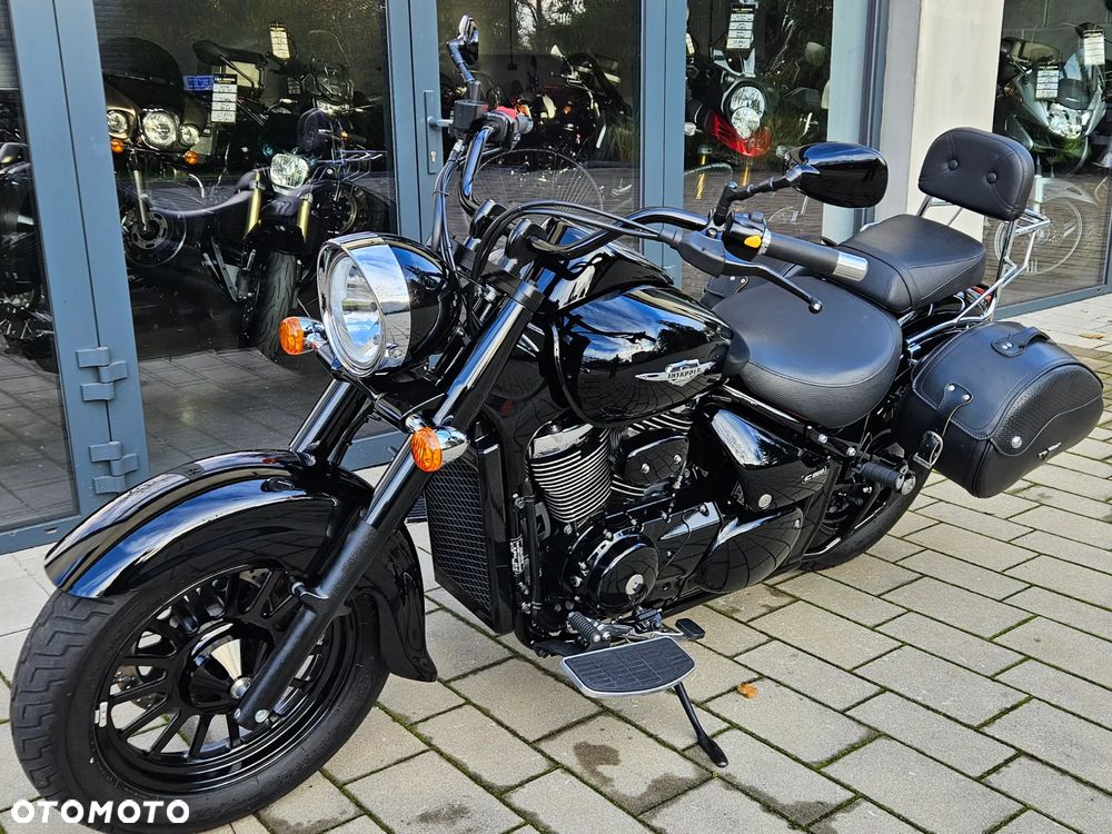 Suzuki Intruder - 13