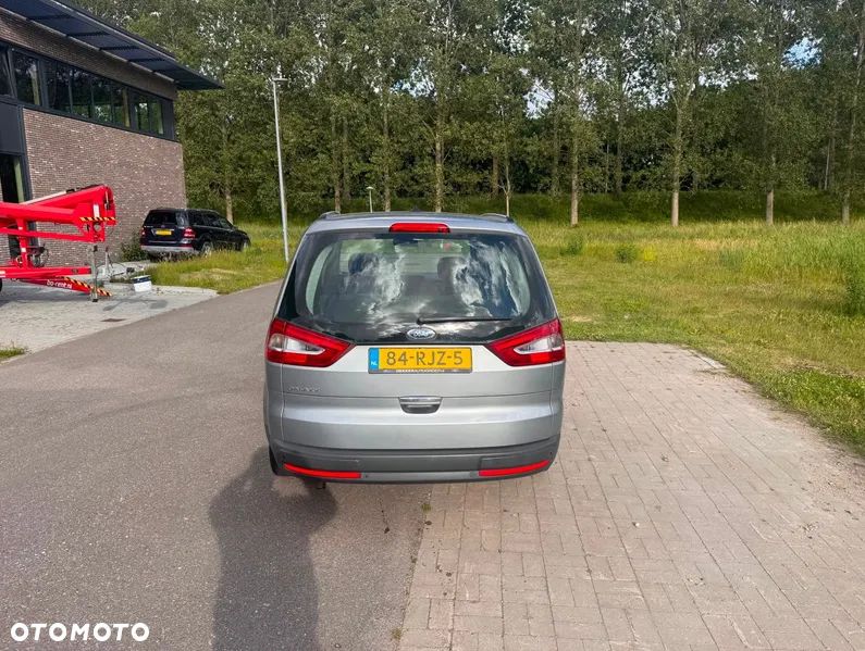 Ford Galaxy 2.0 Ghia - 5