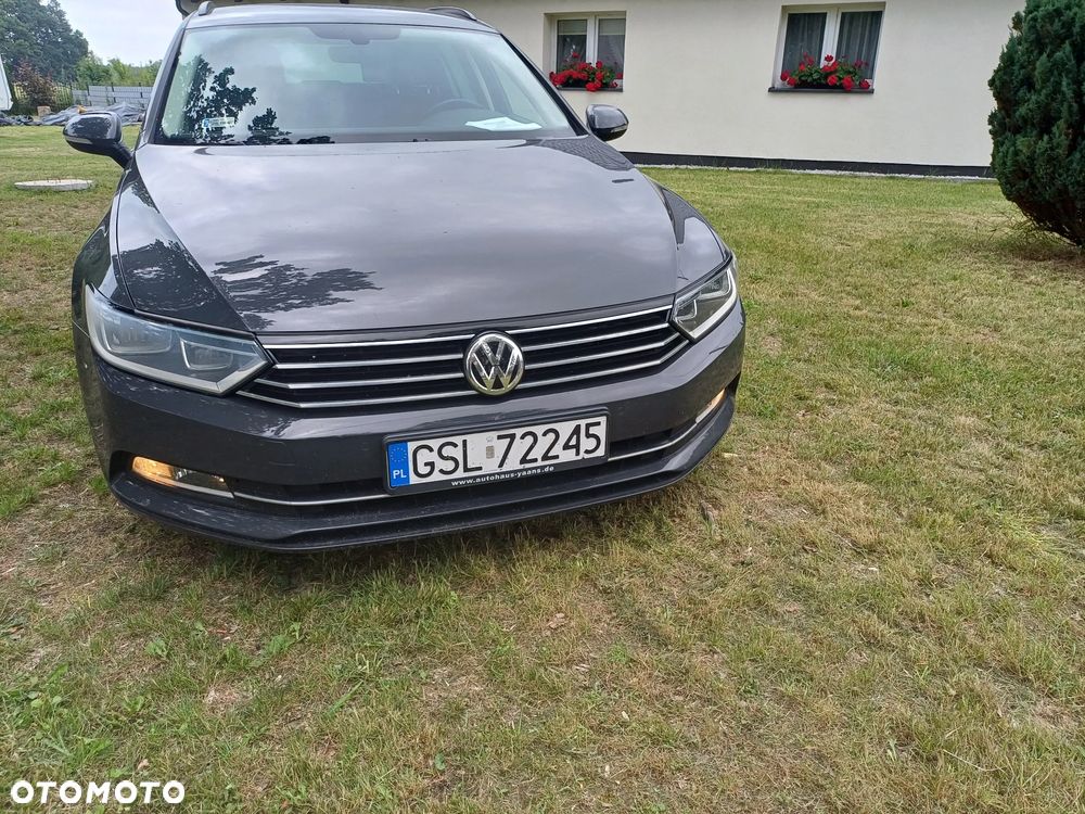 Volkswagen Passat 2.0 TDI SCR DSG Comfortline - 4