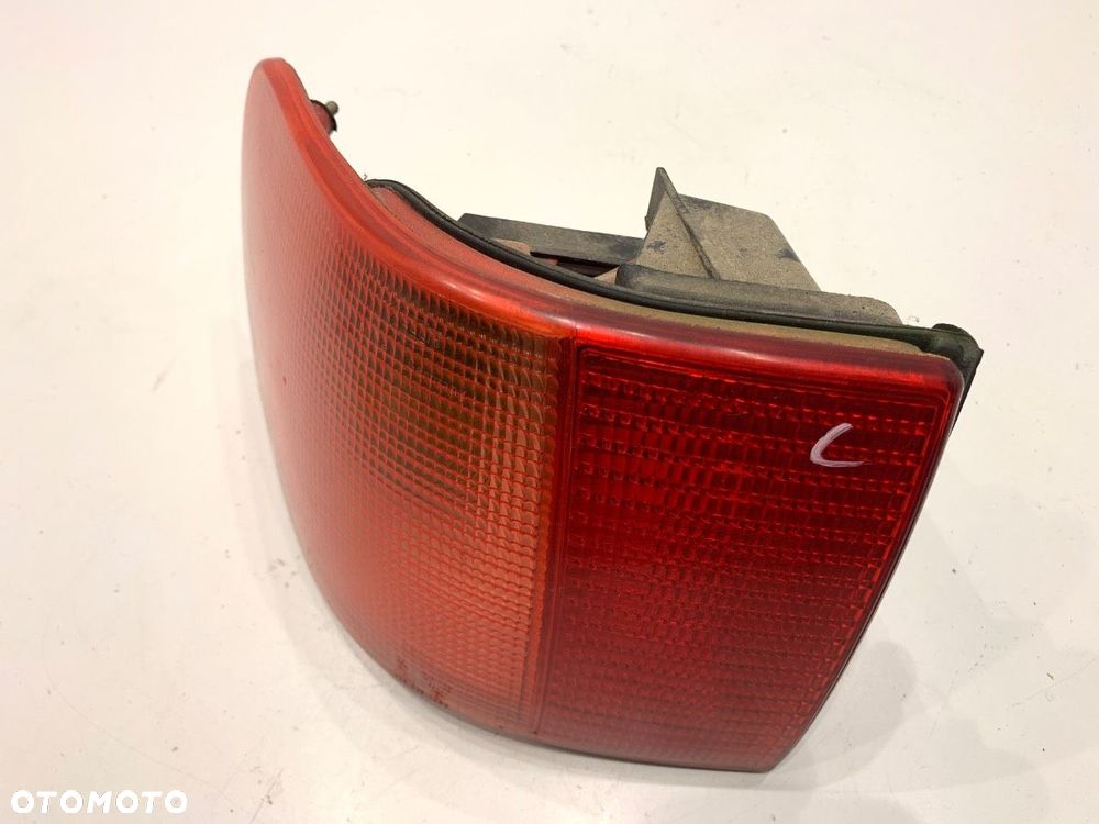 LAMPA LEWY TYŁ  AUDI A6 C4 (4A2) 1994 - 1997 1.8 92 kW [125 KM] benzyna 1995 - 1997 - 2
