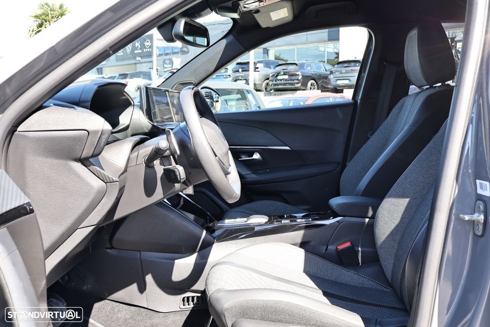 Peugeot 2008 1.2 Hybrid Allure e-DCS6 - 16