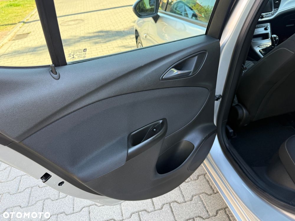 Opel Astra - 16