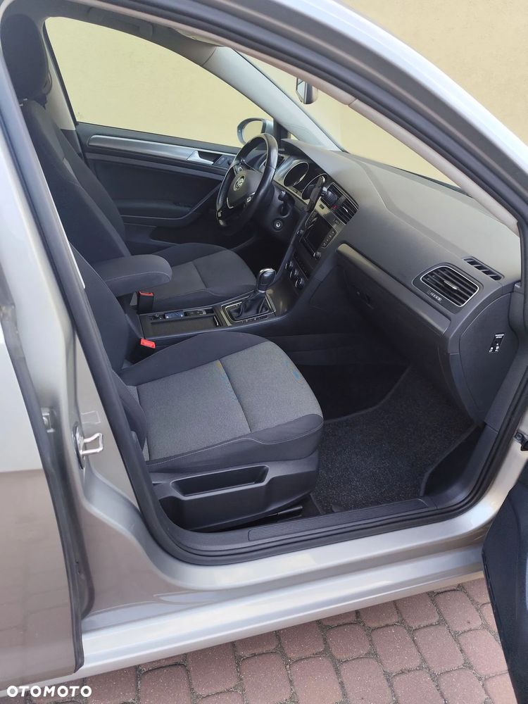 Volkswagen Golf 1.6 TDI BlueMot Comfortline DSG - 13