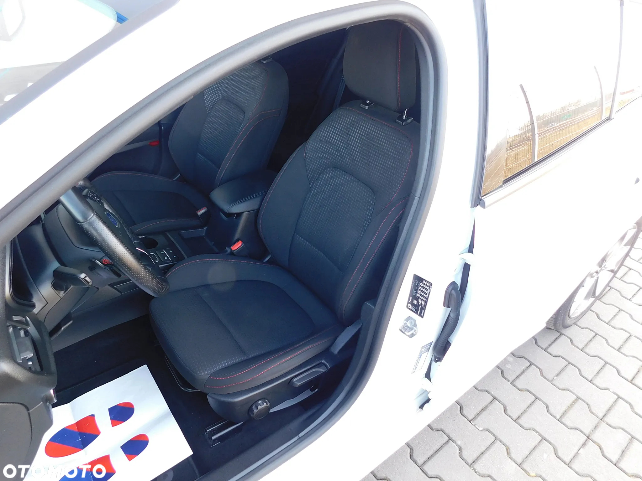 Ford Focus 1.5 EcoBlue ST-Line - 13