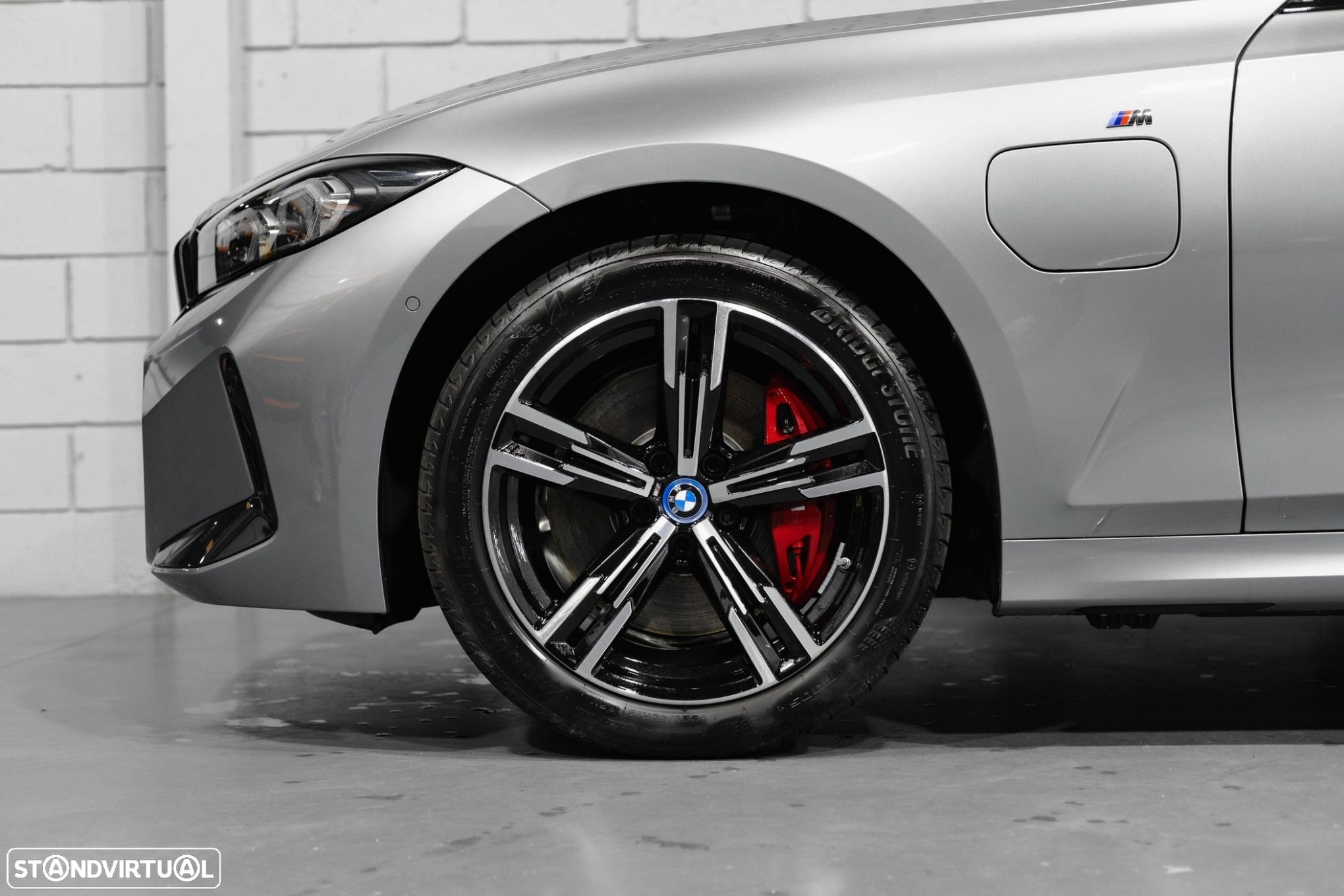 BMW 320 e Touring Pack Desportivo M Auto - 25