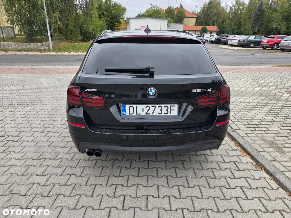 BMW 5 2012 photo 4