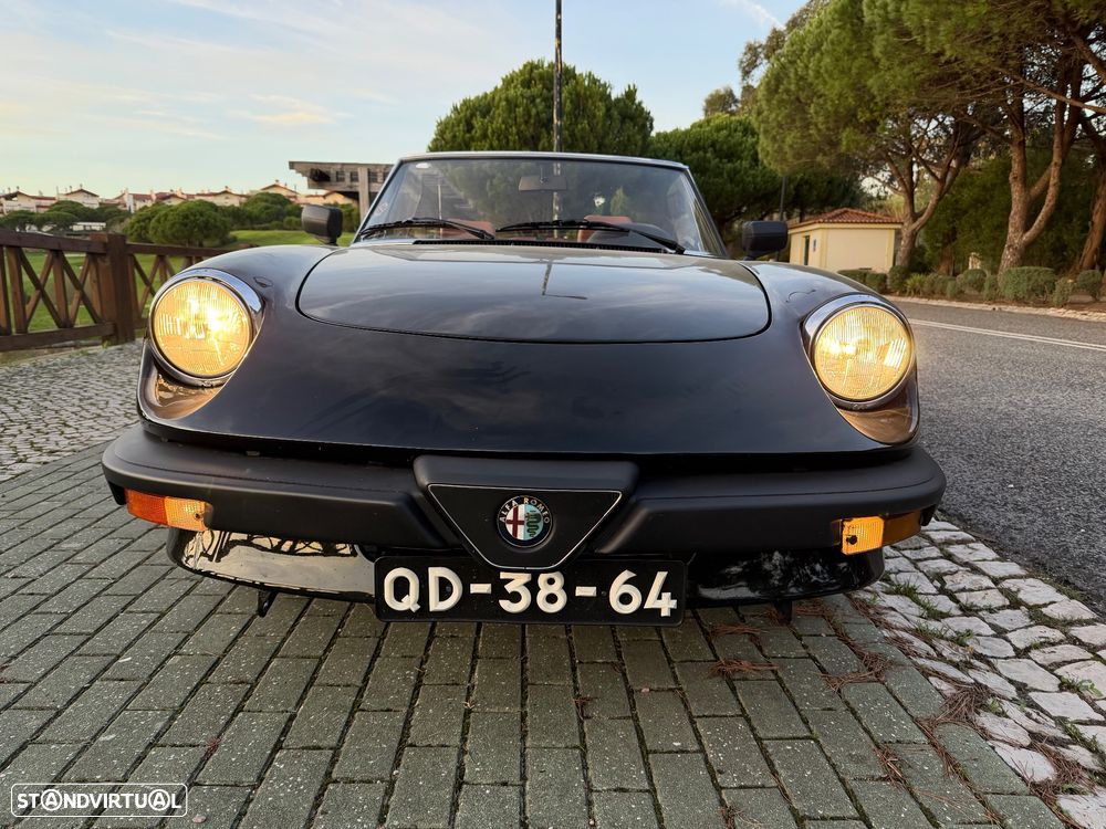 Alfa Romeo Spider 1.6 - 10