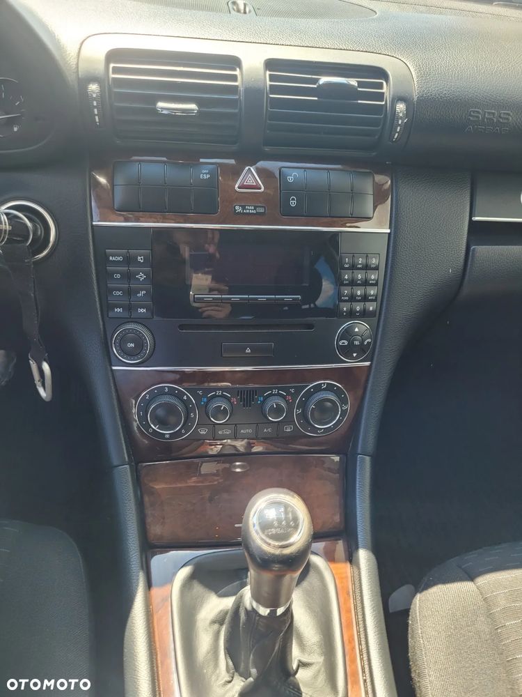 Mercedes-Benz Klasa C 220 T CDI Elegance - 3