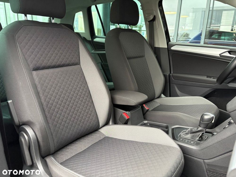 Volkswagen Tiguan - 17
