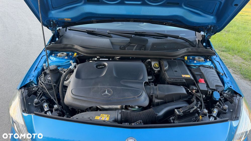 Mercedes-Benz Klasa A 180 (BlueEFFICIENCY) - 16