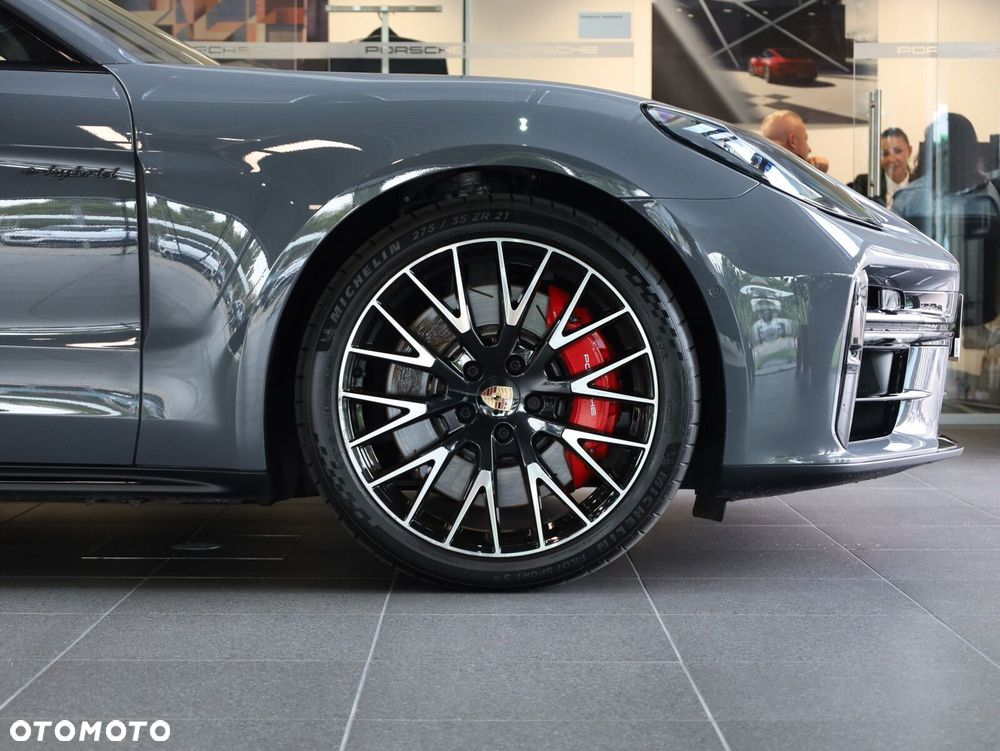 Porsche Panamera - 35