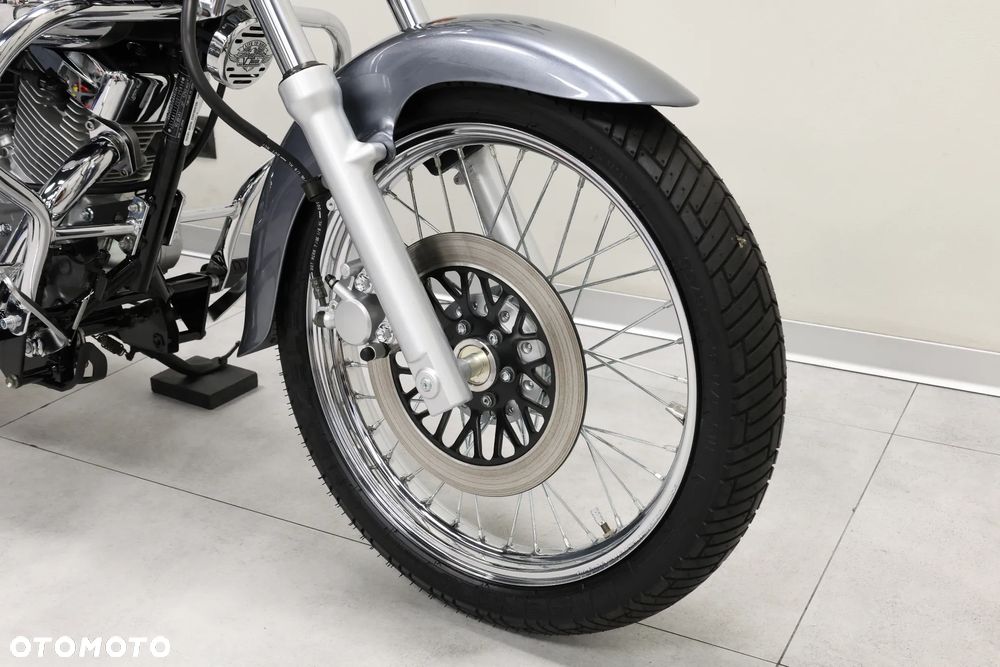 Suzuki Intruder - 30