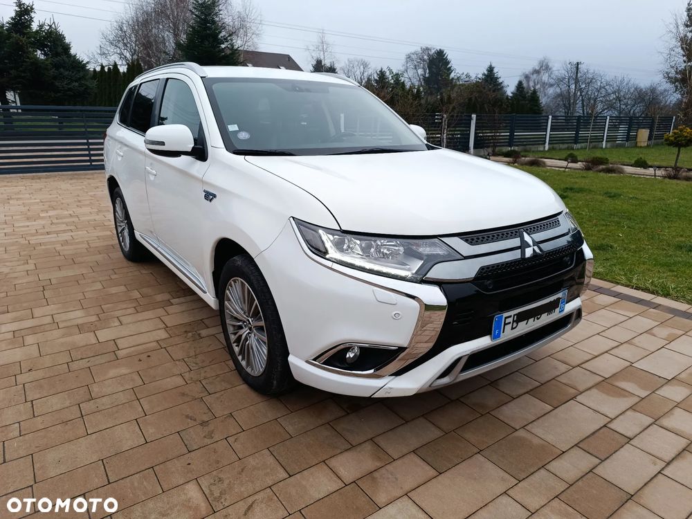 Mitsubishi Outlander 2.4 4WD Diamant+ - 1