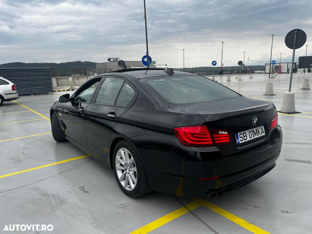 BMW Seria 5 528i - 8
