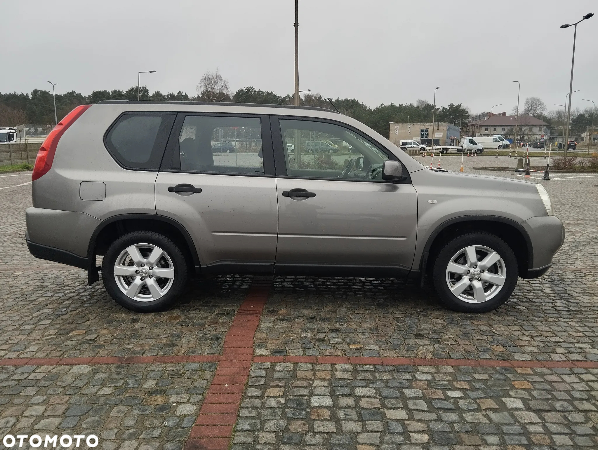 Nissan X-Trail 2.0 dCi 4x4 DPF Automatik Platinum - 23