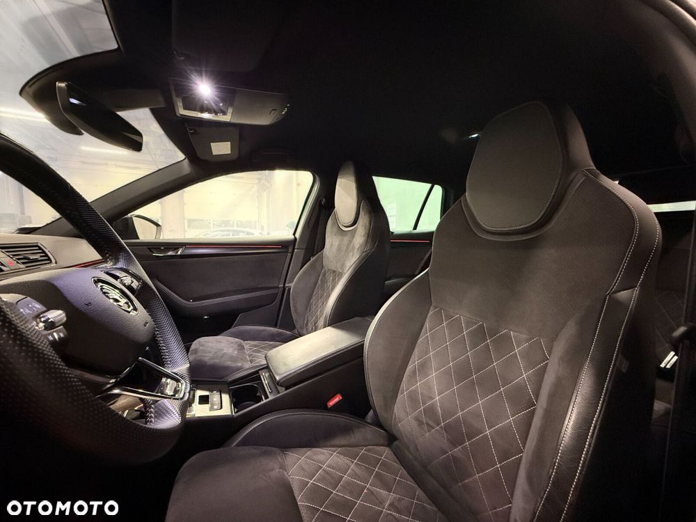 Skoda Superb 2.0 TSI 4x4 Sportline DSG - 19