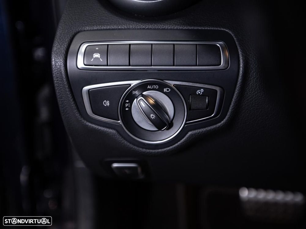 Mercedes-Benz C 300 de AMG Line - 19