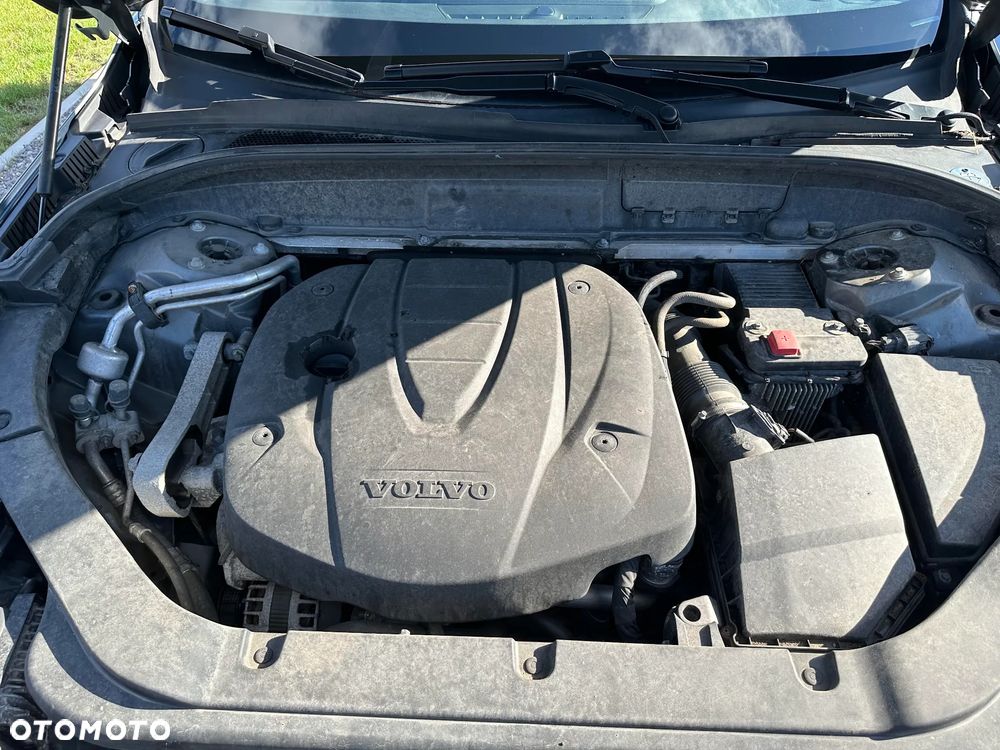 Volvo XC 60 D4 R-Design - 4
