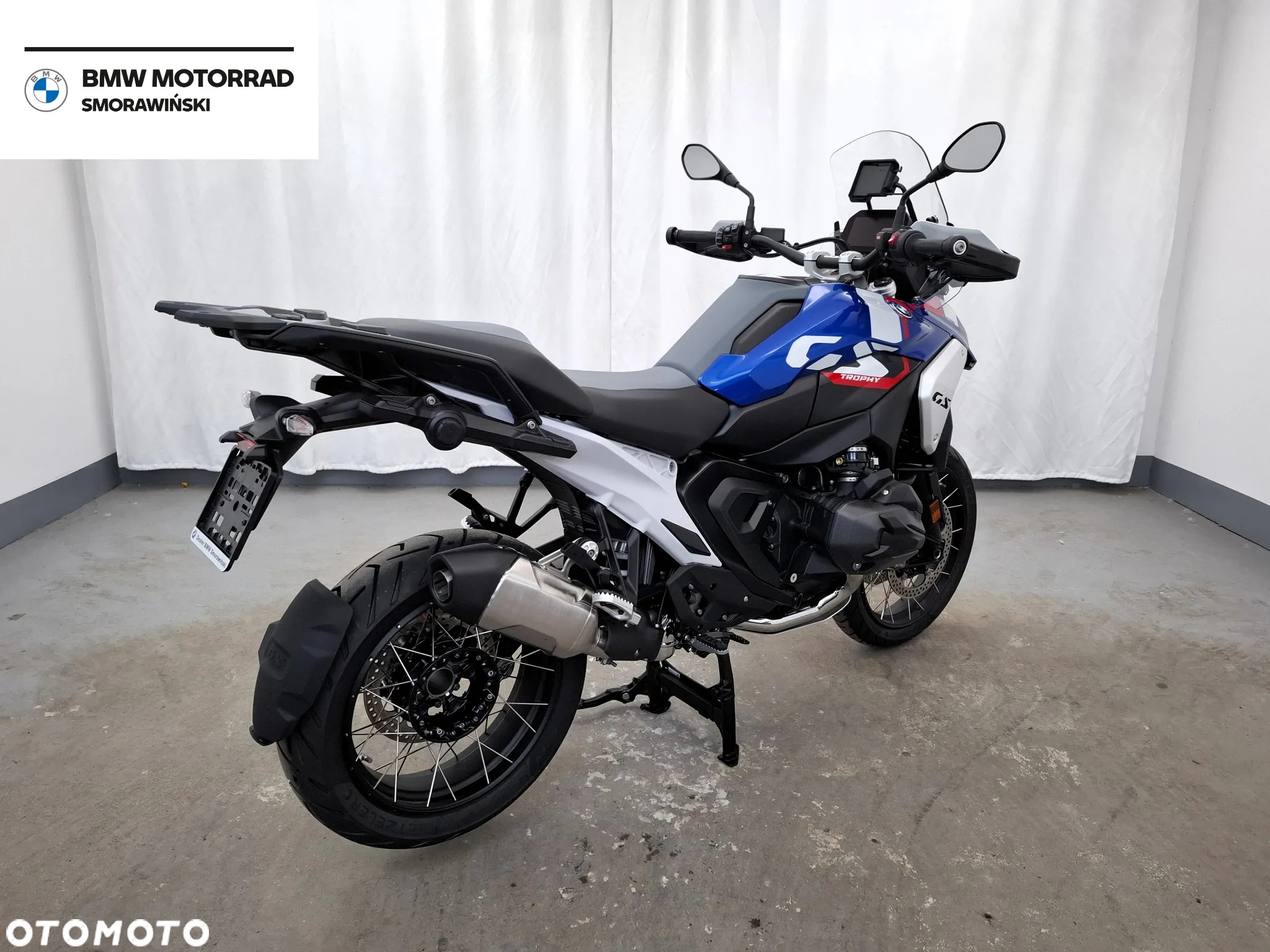 BMW R - 8