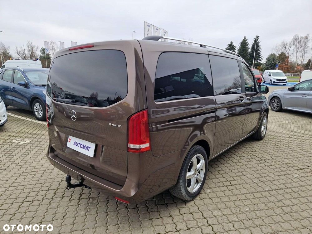 Mercedes-Benz Klasa V - 6