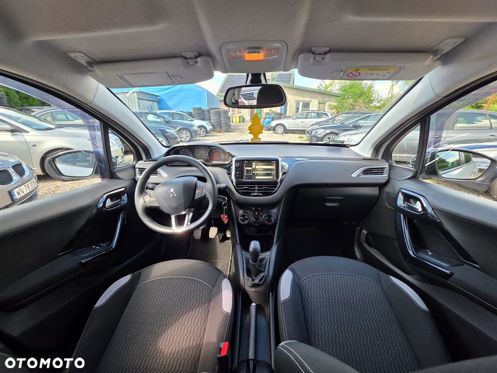 Peugeot 208 82 VTI Style - 9