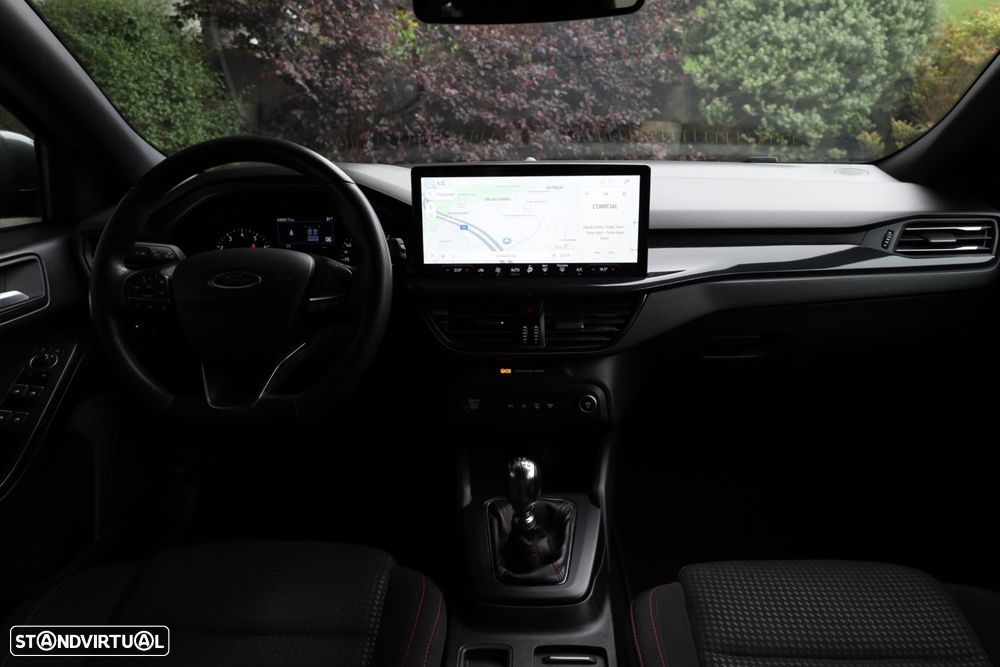 Ford Focus 1.0 EcoBoost MHEV ST-Line - 16