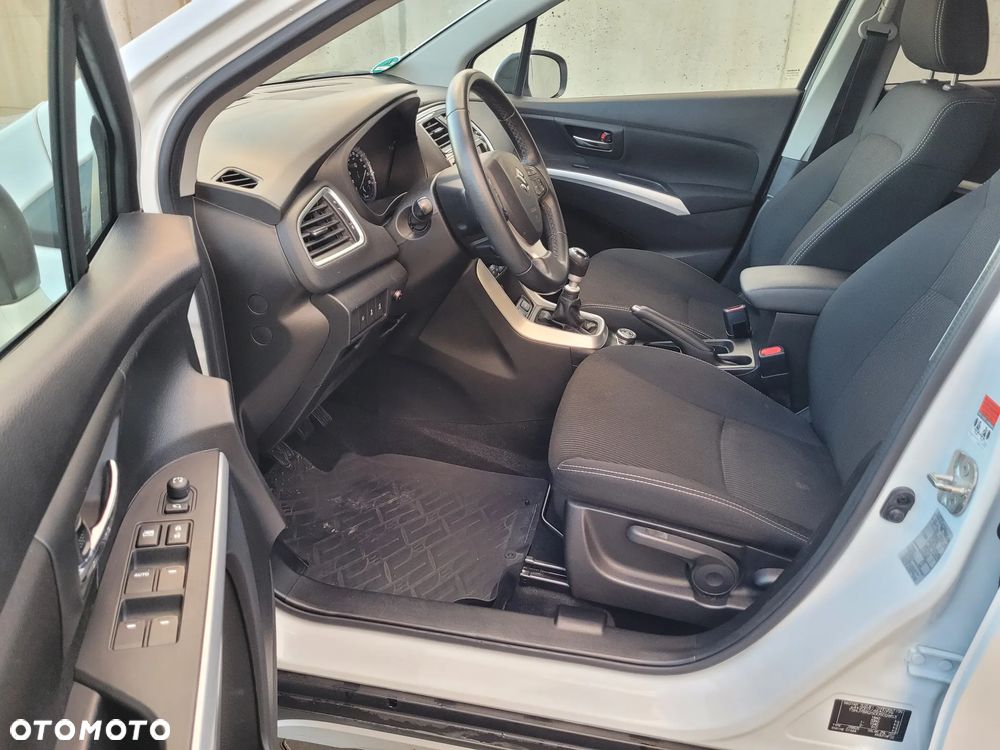 Suzuki SX4 S-Cross 1.6 DDiS 4x4 limited+ - 13