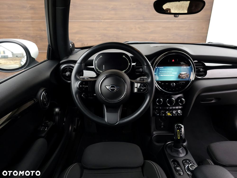 MINI Cooper SE - 25