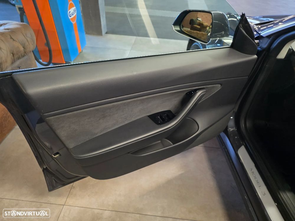 Tesla Model 3 Standard Range Plus RWD - 14