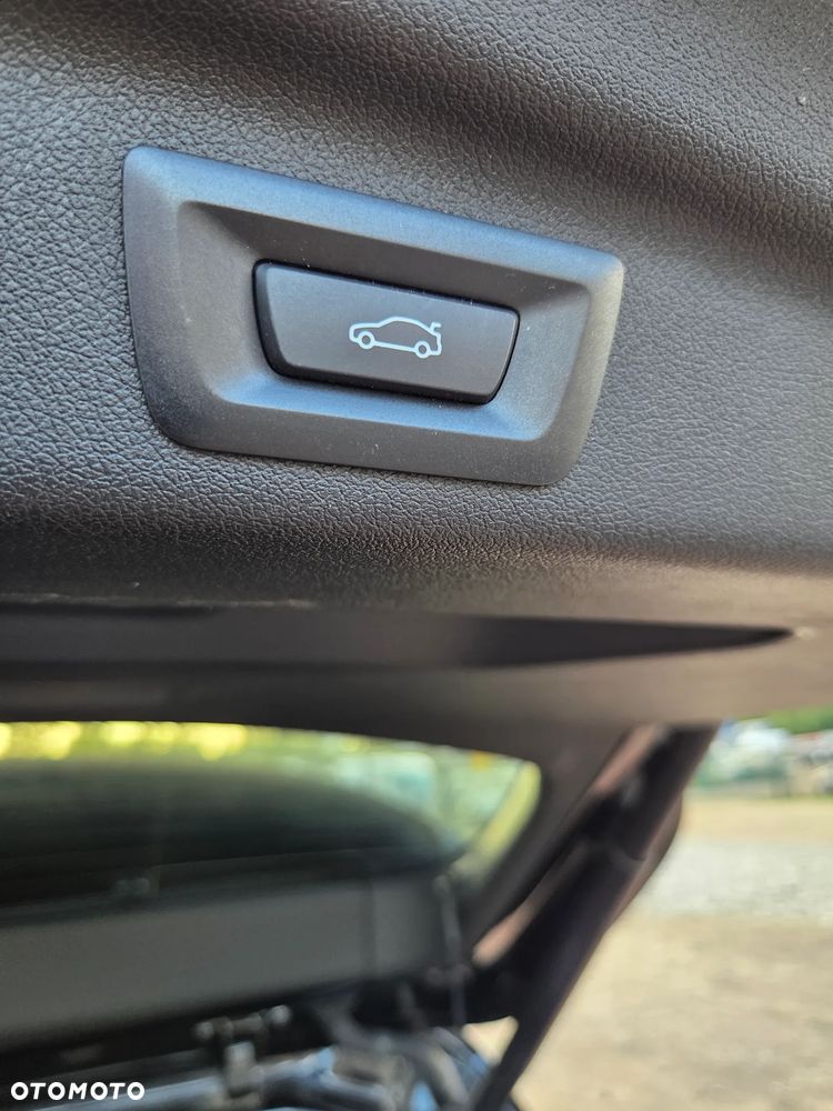 BMW Seria 2 218d Sport-Aut Luxury Line - 26