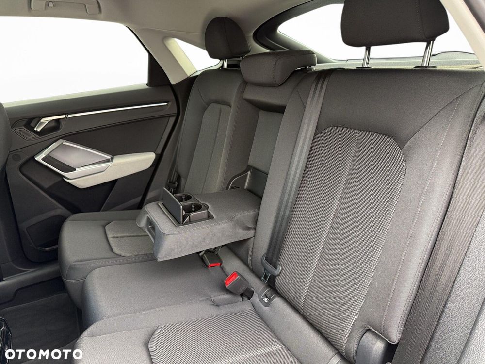 Audi Q3 Sportback - 29