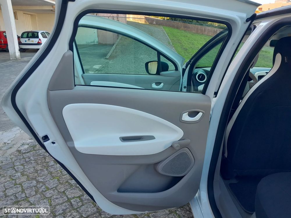 Renault Zoe (c/ Bateria) 41 kwh Life - 22