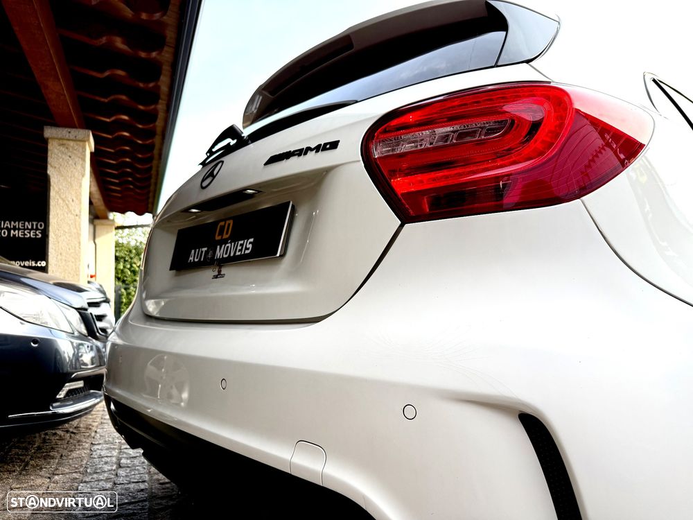 Mercedes-Benz A 180 d AMG Line - 20