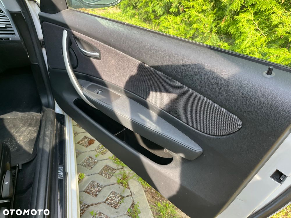 BMW Seria 1 118i - 14