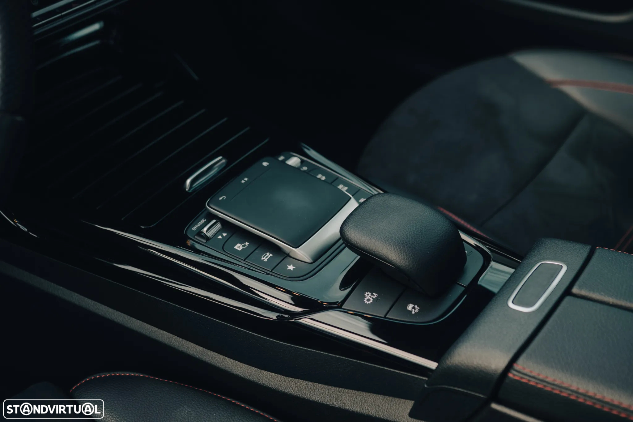 Mercedes-Benz A 35 AMG Limousine 4Matic - 20