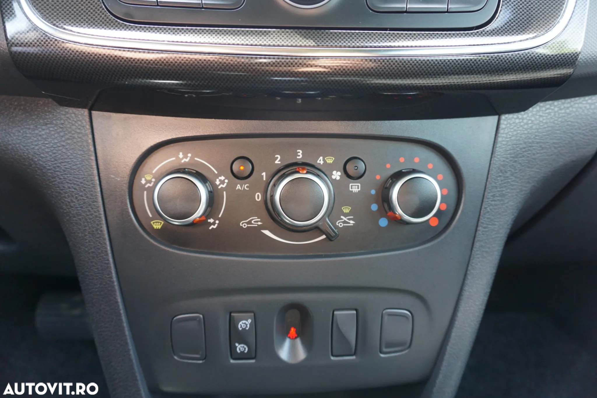 Dacia Logan MCV 0.9 TCe 90 CP Easy-R Prestige - 22