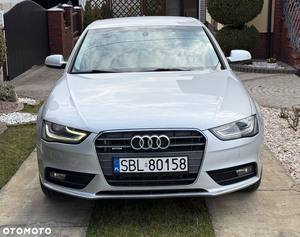 Audi A4 Limousine - 5