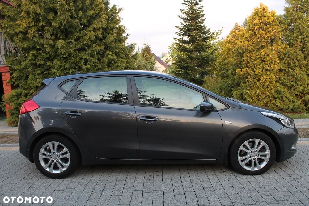Kia Ceed 1.4 CVVT Attract - 6