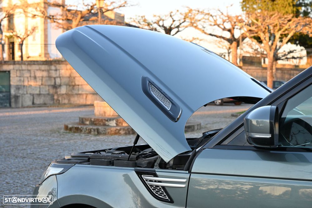 Land Rover Range Rover Sport 3.0 TDV6 HSE Dynamic - 25