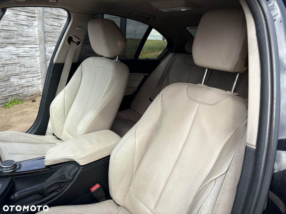 BMW Seria 3 330e iPerformance Sport Line - 11