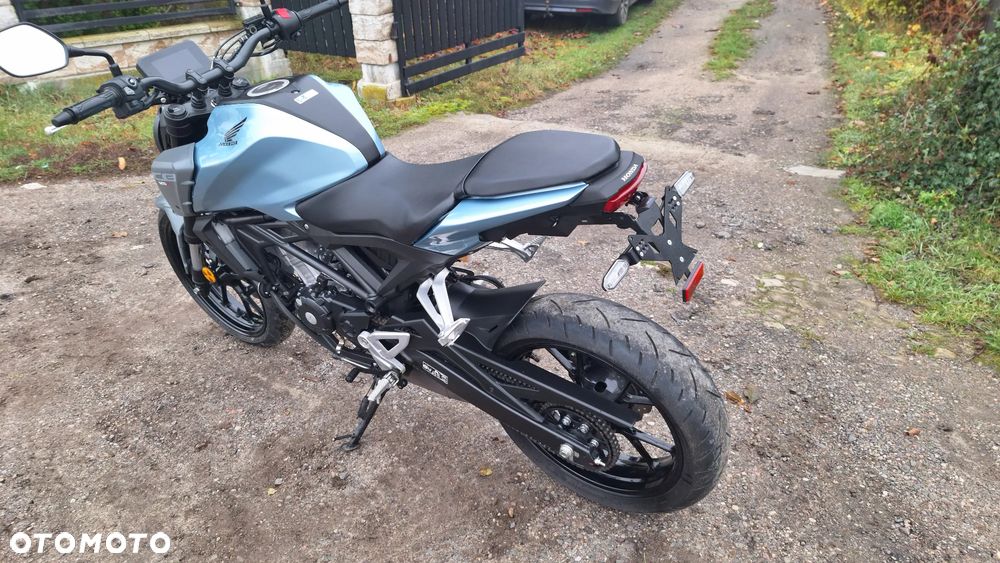 Honda CB - 22