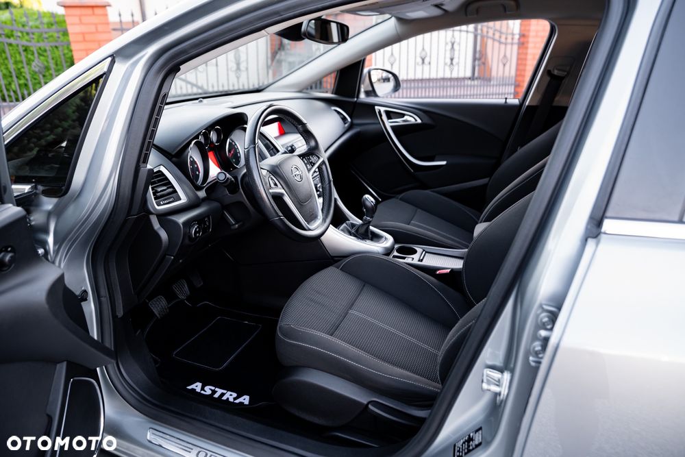 Opel Astra 1.6 Turbo Sport - 17